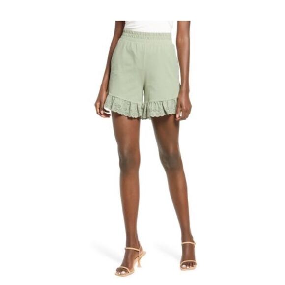 Vero Moda - NWT Juna High Waisted Eyelet Shorts - Picture 1 of 11